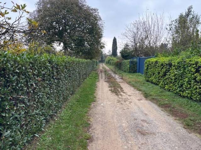 Terreno in vendita a Cavenago Brianza, Monza-brianza