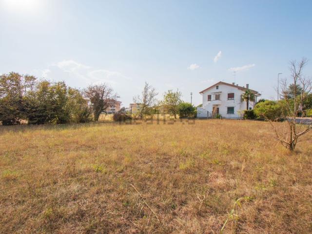 Terreno in vendita a Paderno, Reana Del Roiale