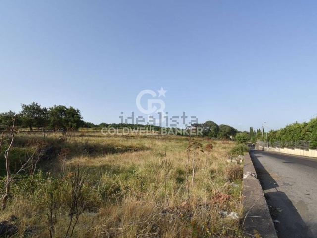 Terreno in vendita a Aci Sant'antonio, Sicilia