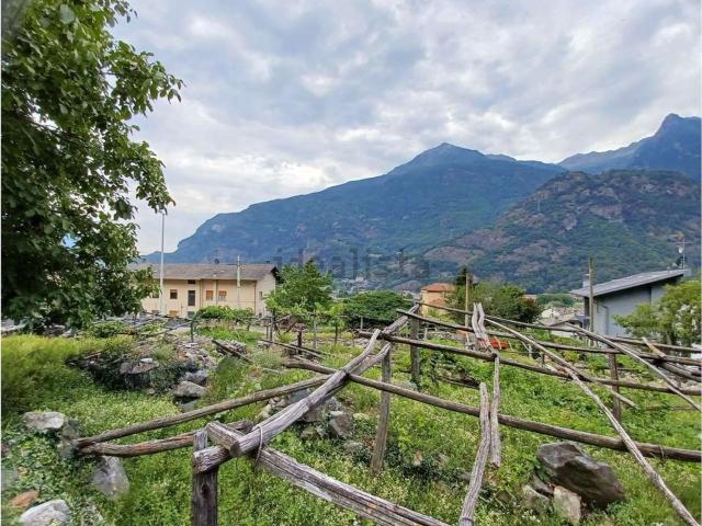 Terreno in vendita a Donnas, Aosta