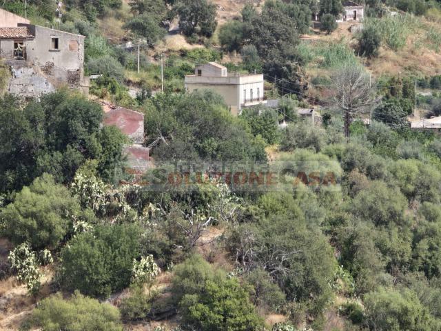 Terreno in vendita a Casalvecchio Siculo, Messina
