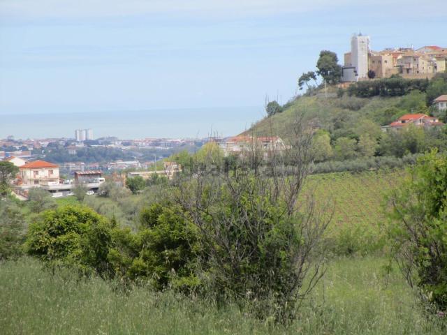 Terreno in vendita a Giardino, Montesilvano