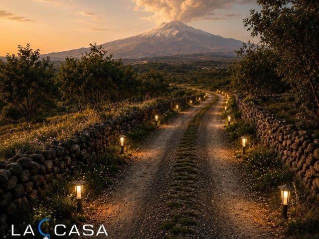 Terreno in vendita a Belpasso, Sicilia