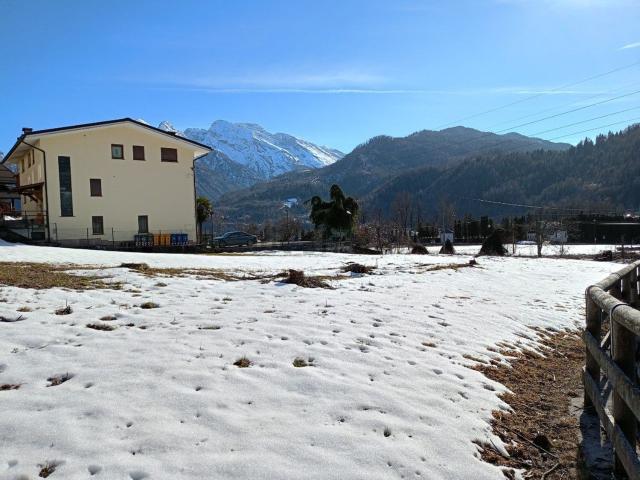 Terreno in vendita a La Pief de Agort, Agordo