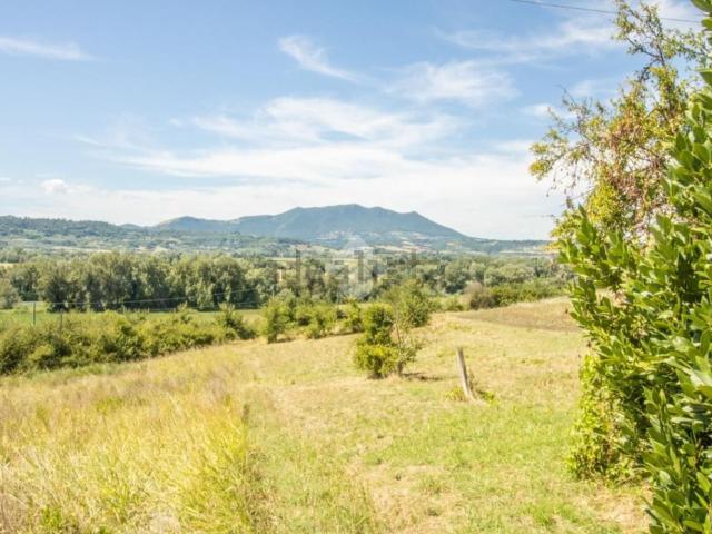 Terreno in vendita a Collevecchio, Lazio
