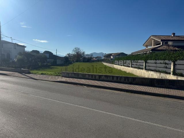 Terreno in vendita a Dugenta