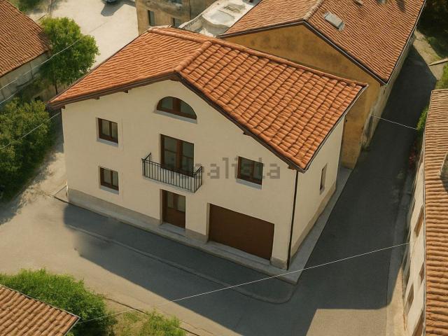 Terreno in vendita a Negrar, Veneto