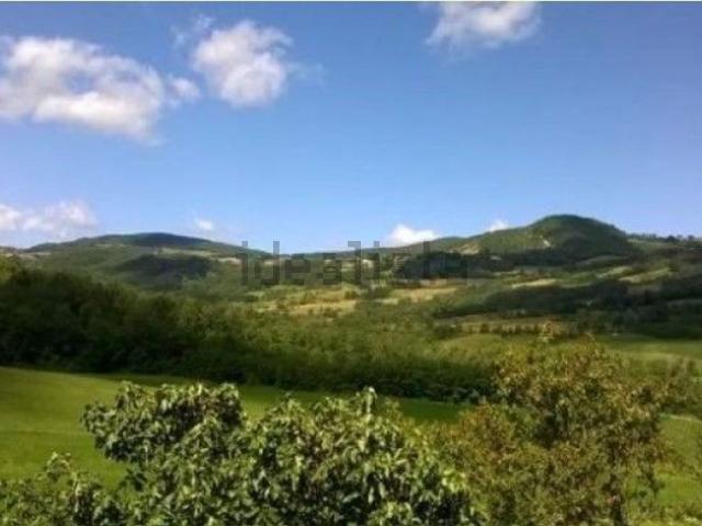 Terreno in vendita a Lugagnano Val D'arda, Reggio Emilia