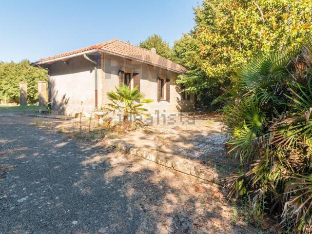 Terreno in vendita a Ischia di Castro, Viterbo