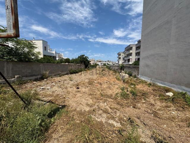 Terreno in vendita a Carosino, Taranto