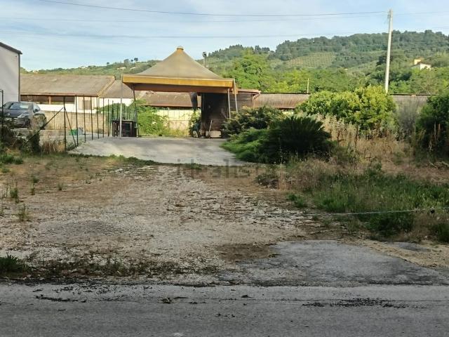 Terreno in vendita a San Giovanni Teatino, Abruzzo