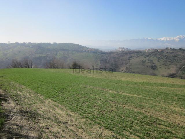 Terreno in vendita a Elice, Abruzzo