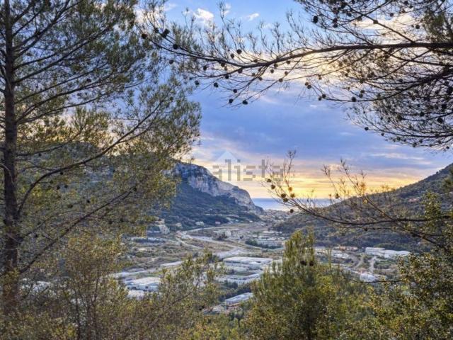 Terreno in vendita a Ventimiglia, Liguria