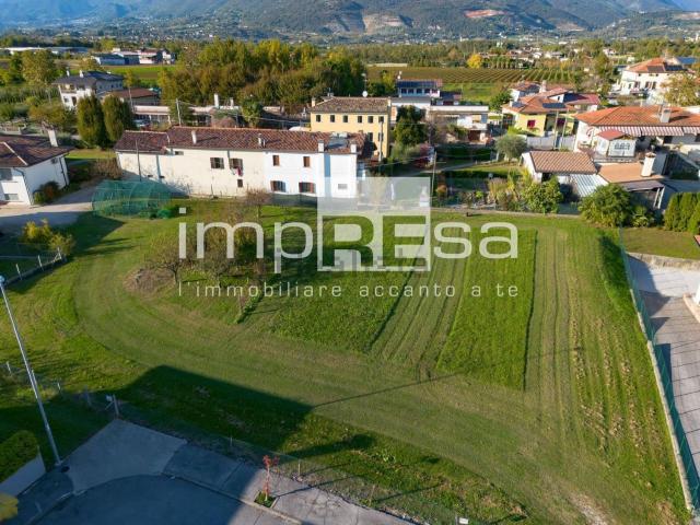 Terreno in vendita a Caneva, Friuli-Venezia Giulia