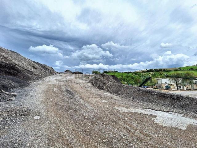 Terreno in vendita a Candiracci, Marche