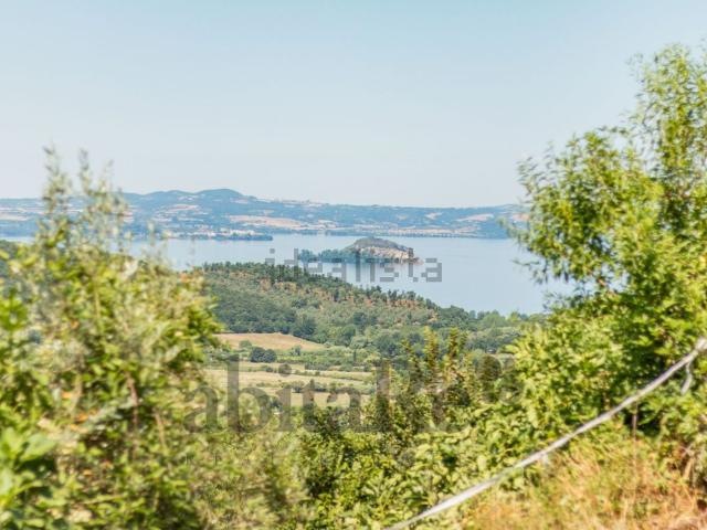 Terreno in vendita a Le Mosse, Montefiascone