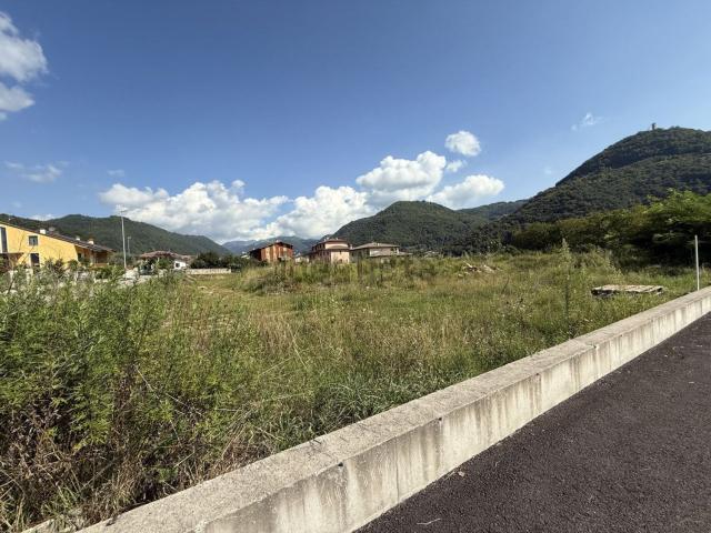 Terreno in vendita a Badia Calavena, Verona
