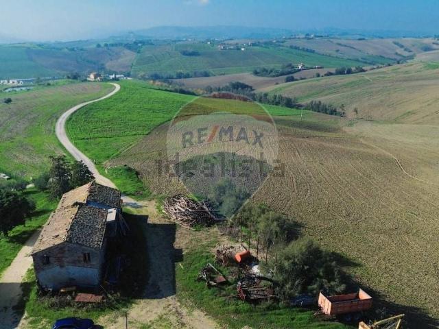 Terreno in vendita a Marche, Ancona