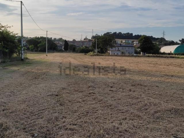 Terreno in vendita a Marche, Macerata
