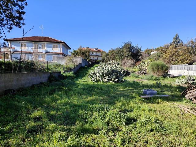 Terreno in vendita a Gravina Di Catania, Sicilia