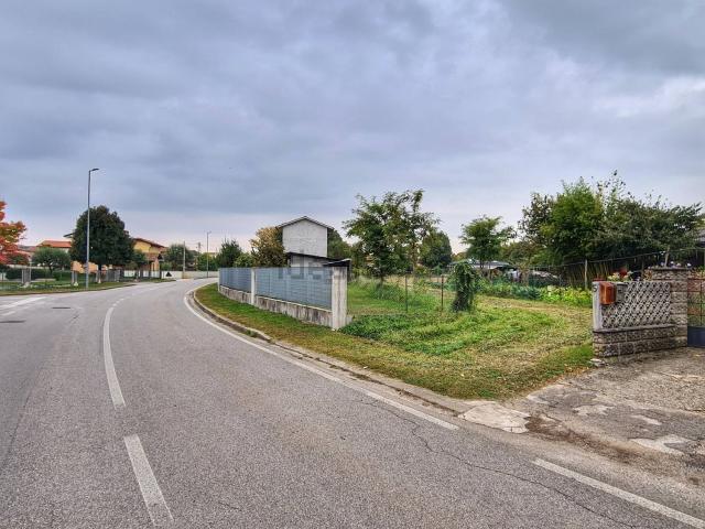 Terreno in vendita a Lestizza / Listize, Udine / Udin / Videm