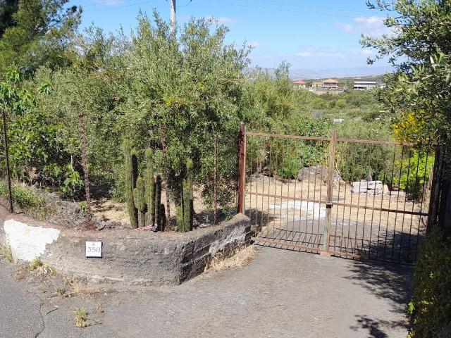 Terreno in vendita a Ragalna, Sicilia