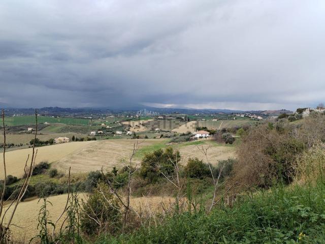 Terreno in vendita a Bora Ragnola, Marche