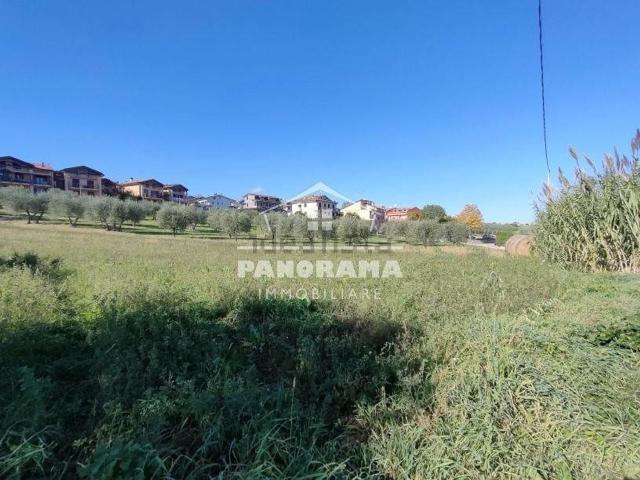 Terreno in vendita a Montescudo-Monte Colombo, Monte Colombo