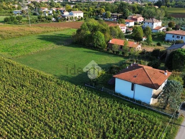 Terreno in vendita a Madonnetta, Sarcedo