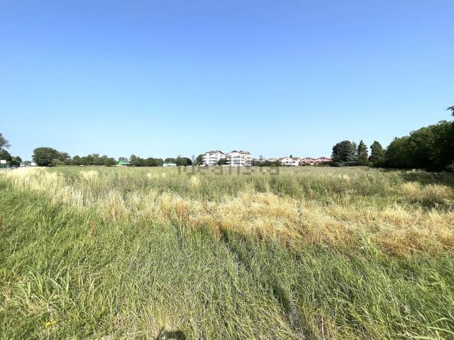 Terreno in vendita a Monfalcone, Friuli-Venezia Giulia
