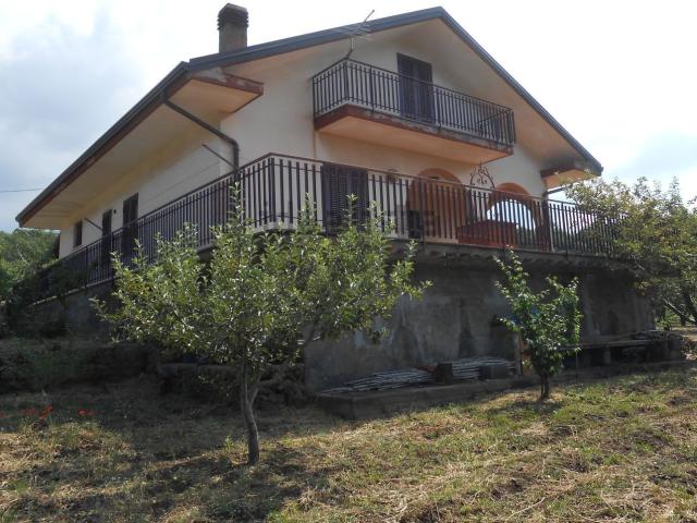 Terreno in vendita a Biancavilla, Sicilia