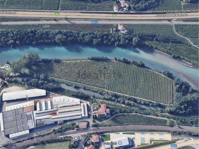 Terreno in vendita a Dolcè, Veneto