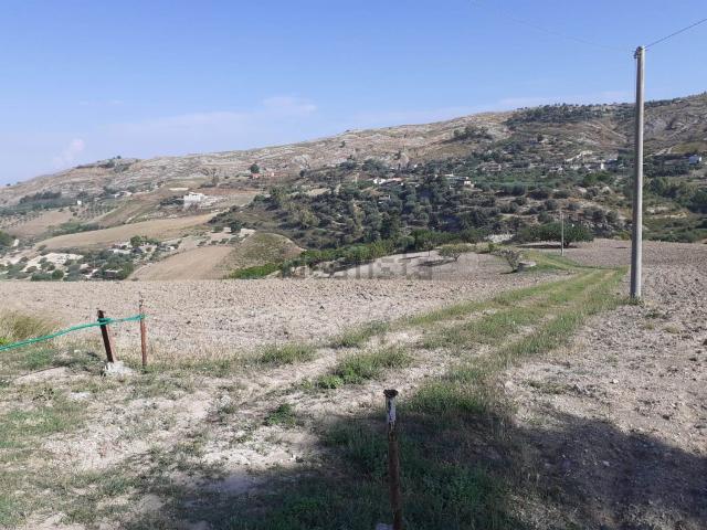 Terreno in vendita a San Cataldo, Sicilia
