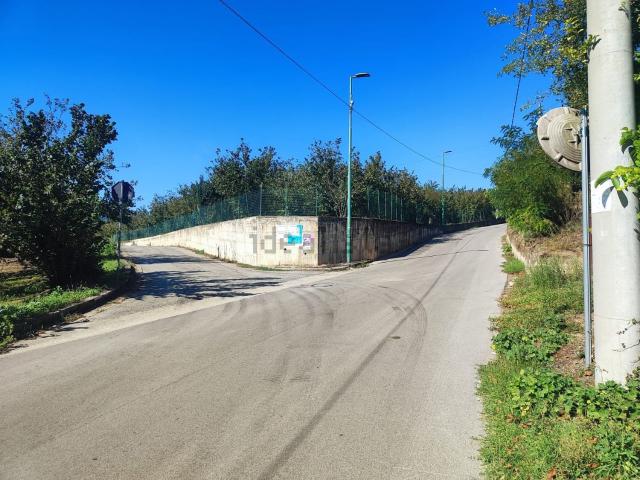 Terreno in vendita a Montefredane, Campania
