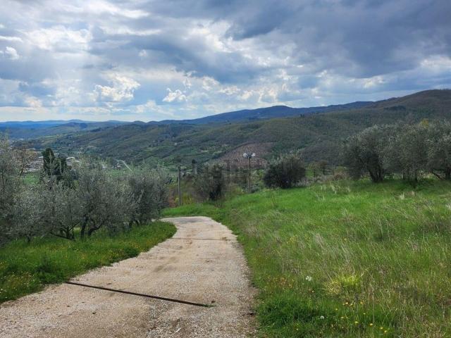 Terreno in vendita a Subbiano, Toscana
