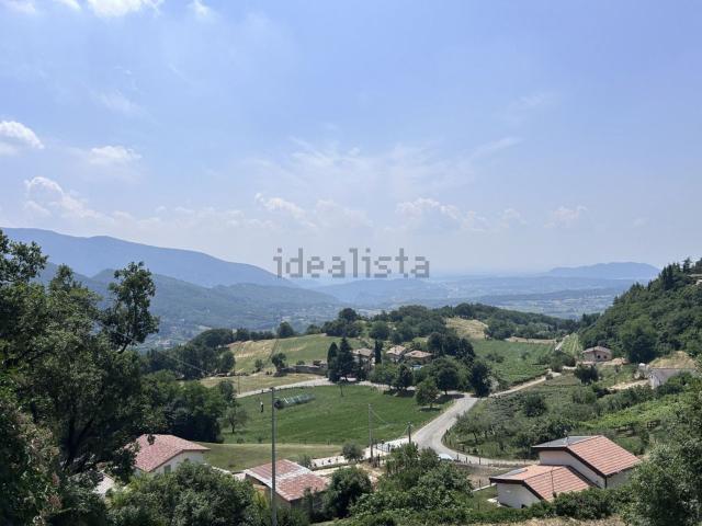 Terreno in vendita a Caprino Veronese, Veneto