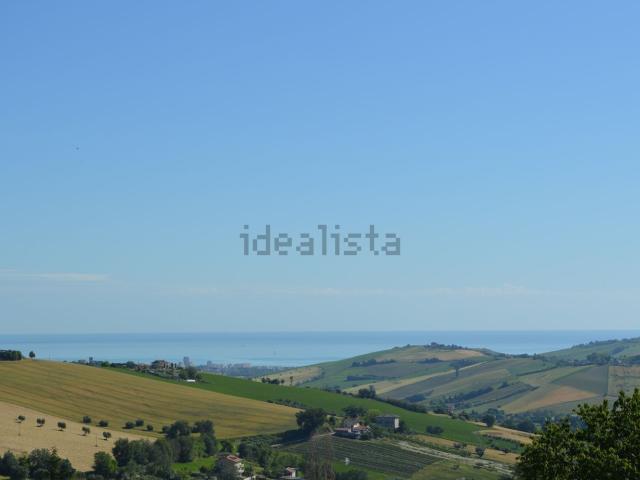 Terreno in vendita a Tirassegno, Marche