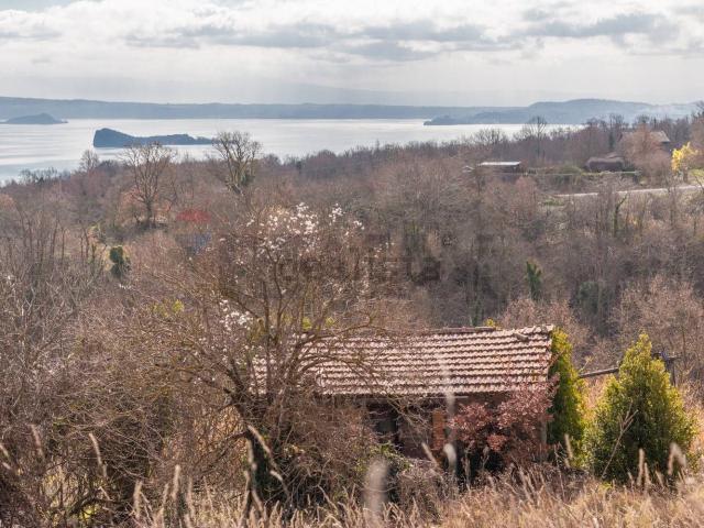 Terreno in vendita a Gradoli, Lazio