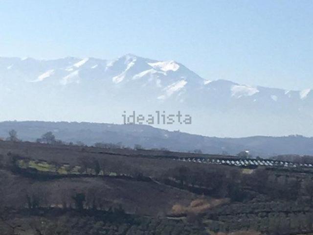 Terreno in vendita a Castello Due Valloni, Vasto