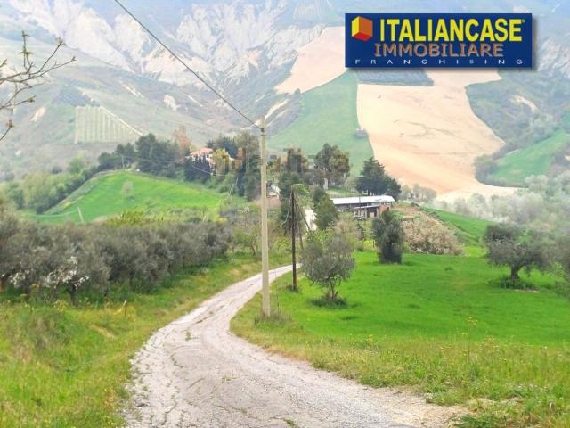 Terreno in vendita a Città Sant'angelo, Abruzzo