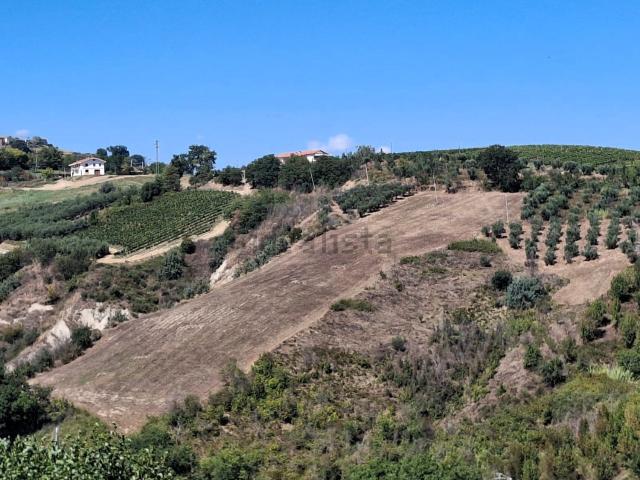 Terreno in vendita a Cellino Attanasio, Abruzzo