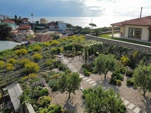 Terreno in vendita a Arma di Taggia, Provincia di Imperia