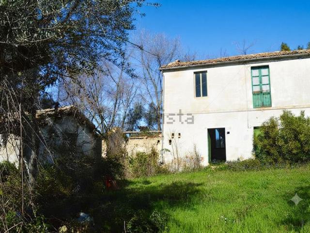 Terreno in vendita a Case di Trento, Giulianova
