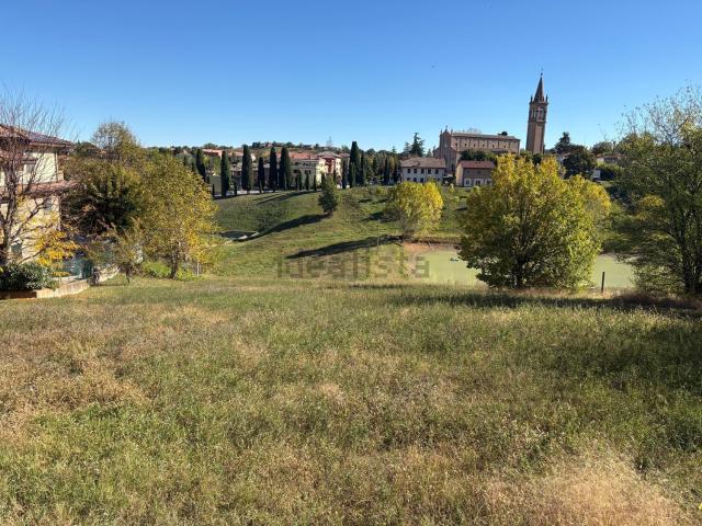 Terreno in vendita a Unione di comuni Terre di Castelli, Castelvetro Di Modena