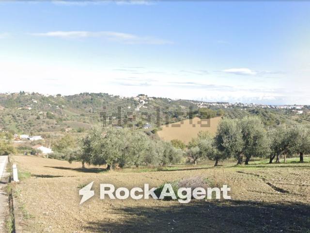 Terreno in vendita a Spoltore, Pescara