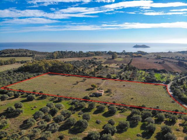 Terreno in vendita a Pula, Sardigna/Sardegna