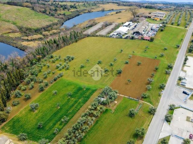 Terreno in vendita a Zona Industriale Propezzano, Morro d'Oro