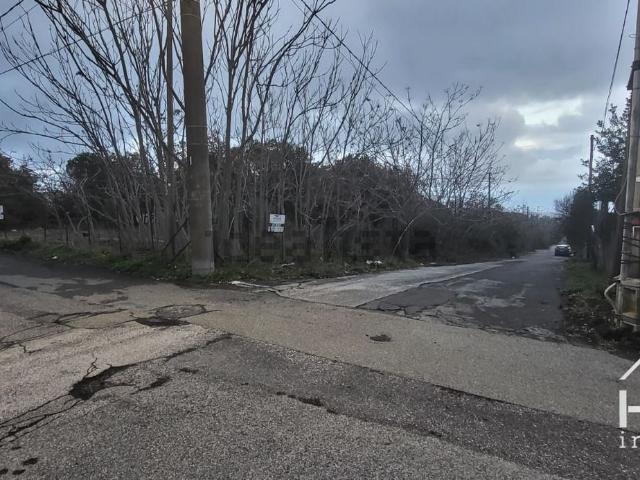 Terreno in vendita a Nicolosi, Sicilia