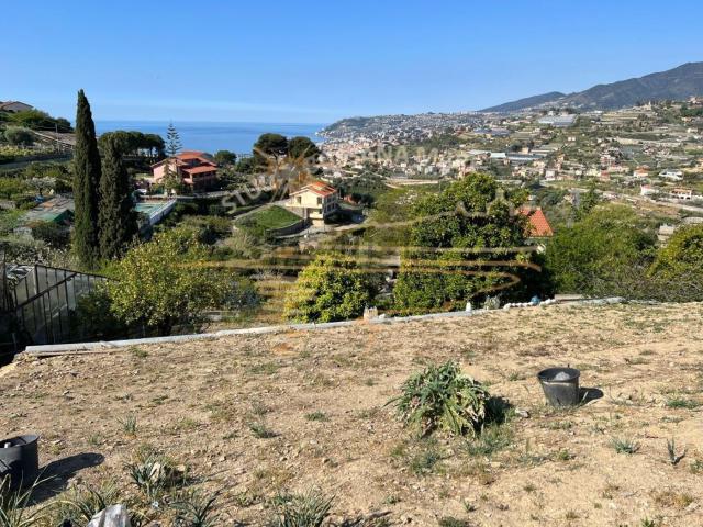 Terreno in vendita a Poggio di Sanremo, San Remo