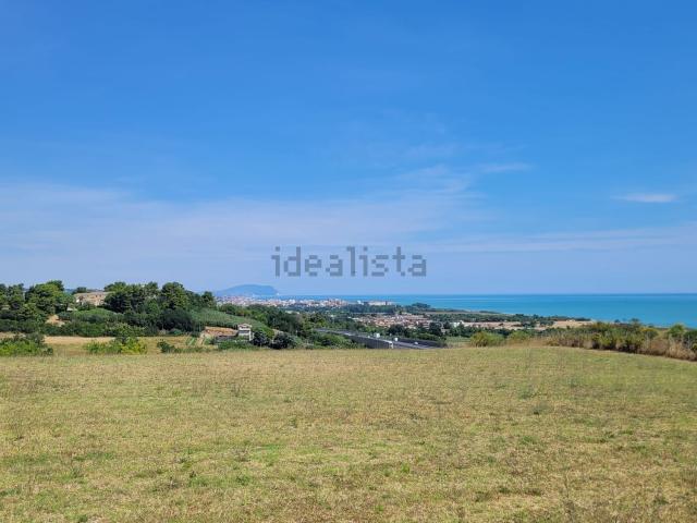 Terreno in vendita a Marina Picena, Marche